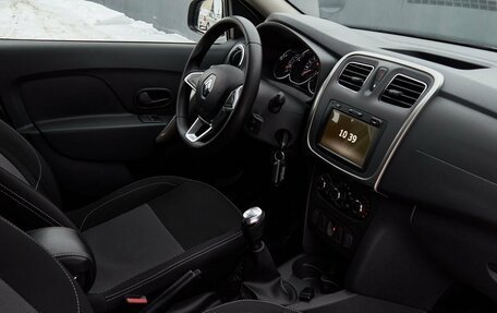 Renault Sandero II рестайлинг, 2021 год, 1 396 500 рублей, 6 фотография