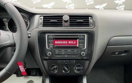 Volkswagen Jetta VI, 2016 год, 715 000 рублей, 17 фотография