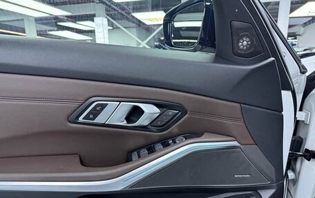 BMW 3 серия, 2024 год, 3 274 069 рублей, 18 фотография