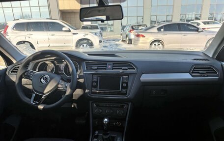 Volkswagen Tiguan II, 2021 год, 2 243 000 рублей, 7 фотография