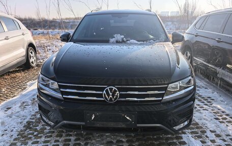 Volkswagen Tiguan II, 2021 год, 2 243 000 рублей, 5 фотография