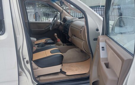 Nissan Navara (Frontier), 2011 год, 1 990 000 рублей, 23 фотография