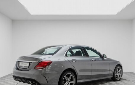 Mercedes-Benz C-Класс, 2017 год, 3 050 000 рублей, 4 фотография