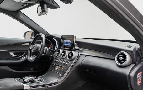 Mercedes-Benz C-Класс, 2017 год, 3 050 000 рублей, 22 фотография