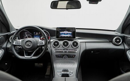 Mercedes-Benz C-Класс, 2017 год, 3 050 000 рублей, 23 фотография