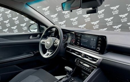 KIA K5, 2020 год, 2 380 000 рублей, 29 фотография