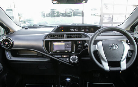 Toyota Aqua I, 2015 год, 787 000 рублей, 15 фотография