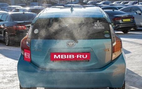 Toyota Aqua I, 2015 год, 787 000 рублей, 8 фотография