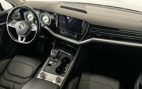 Volkswagen Touareg III, 2018 год, 3 414 500 рублей, 9 фотография