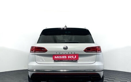 Volkswagen Touareg III, 2018 год, 3 414 500 рублей, 6 фотография