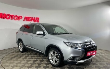 Mitsubishi Outlander III рестайлинг 3, 2016 год, 1 699 000 рублей, 3 фотография