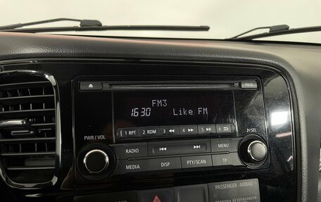 Mitsubishi Outlander III рестайлинг 3, 2016 год, 1 699 000 рублей, 17 фотография