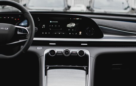 CheryExeed TXL, 2024 год, 4 200 000 рублей, 24 фотография