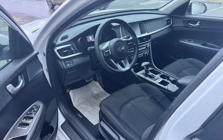 KIA Optima IV, 2018 год, 1 790 000 рублей, 9 фотография