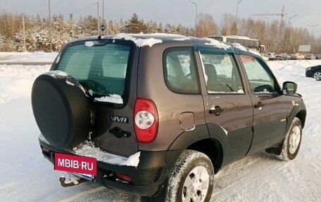 Chevrolet Niva I рестайлинг, 2017 год, 727 000 рублей, 2 фотография