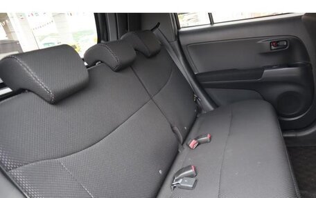 Toyota bB II рестайлинг, 2012 год, 683 000 рублей, 9 фотография