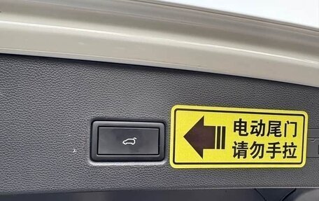 Volkswagen T-Roc I, 2022 год, 1 650 000 рублей, 9 фотография