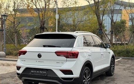 Volkswagen T-Roc I, 2022 год, 1 650 000 рублей, 4 фотография