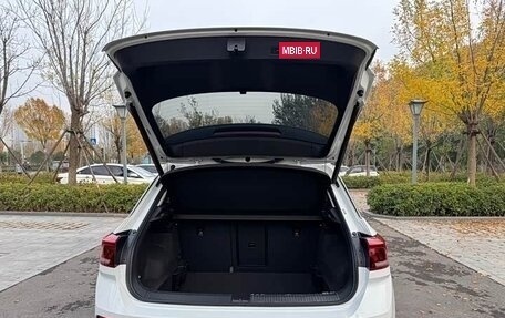 Volkswagen T-Roc I, 2022 год, 1 650 000 рублей, 8 фотография