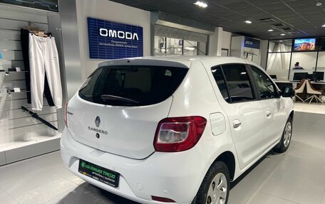 Renault Sandero II рестайлинг, 2017 год, 955 000 рублей, 6 фотография