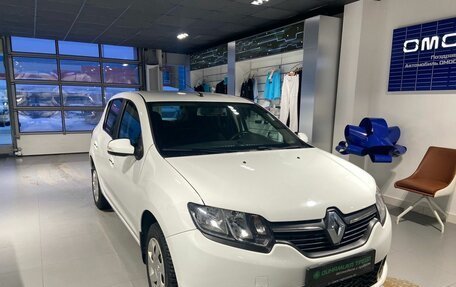 Renault Sandero II рестайлинг, 2017 год, 955 000 рублей, 3 фотография