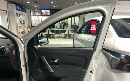 Renault Sandero II рестайлинг, 2017 год, 955 000 рублей, 20 фотография