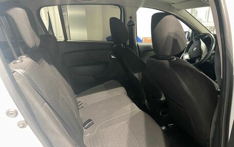 Renault Sandero II рестайлинг, 2017 год, 955 000 рублей, 22 фотография