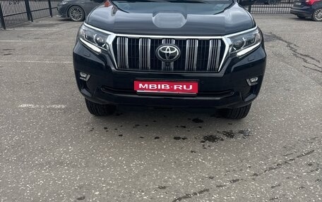 Toyota Land Cruiser Prado 150 рестайлинг 2, 2023 год, 9 750 000 рублей, 1 фотография