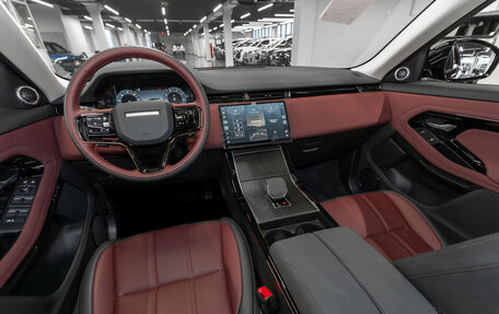 Land Rover Range Rover Evoque II, 2025 год, 6 750 000 рублей, 7 фотография