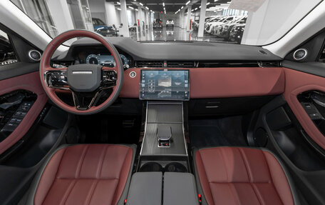Land Rover Range Rover Evoque II, 2025 год, 6 750 000 рублей, 8 фотография