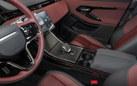 Land Rover Range Rover Evoque II, 2025 год, 6 750 000 рублей, 15 фотография