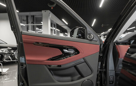 Land Rover Range Rover Evoque II, 2025 год, 6 750 000 рублей, 20 фотография