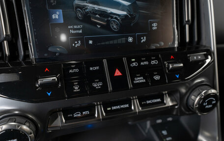 Lexus LX, 2025 год, 18 250 000 рублей, 26 фотография