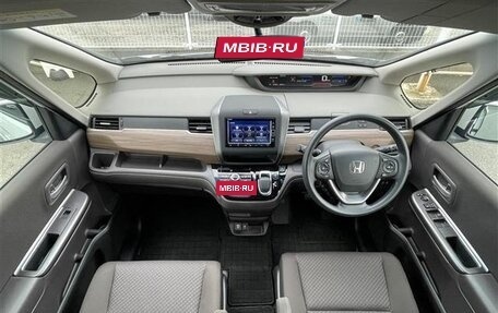 Honda Freed II, 2021 год, 1 590 000 рублей, 4 фотография