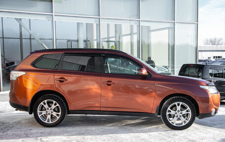 Mitsubishi Outlander III рестайлинг 3, 2012 год, 1 575 000 рублей, 6 фотография