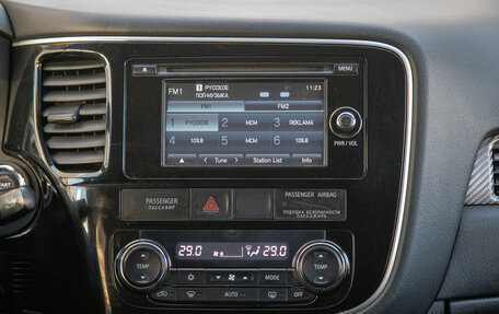 Mitsubishi Outlander III рестайлинг 3, 2012 год, 1 575 000 рублей, 15 фотография