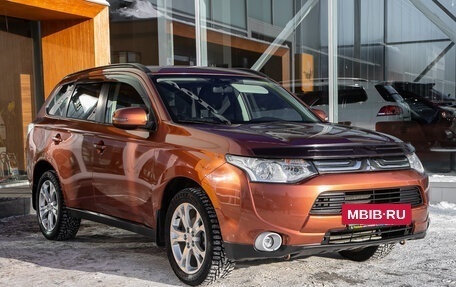 Mitsubishi Outlander III рестайлинг 3, 2012 год, 1 575 000 рублей, 5 фотография