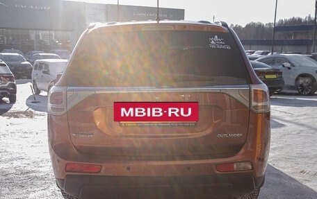 Mitsubishi Outlander III рестайлинг 3, 2012 год, 1 575 000 рублей, 8 фотография