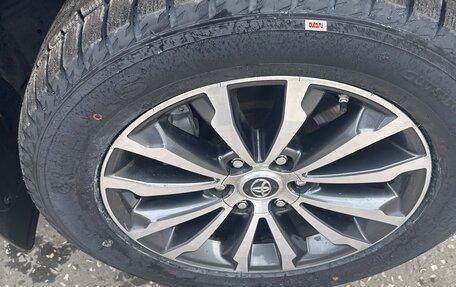 Toyota Land Cruiser Prado 150 рестайлинг 2, 2023 год, 9 750 000 рублей, 10 фотография