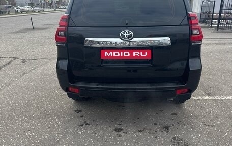 Toyota Land Cruiser Prado 150 рестайлинг 2, 2023 год, 9 750 000 рублей, 3 фотография