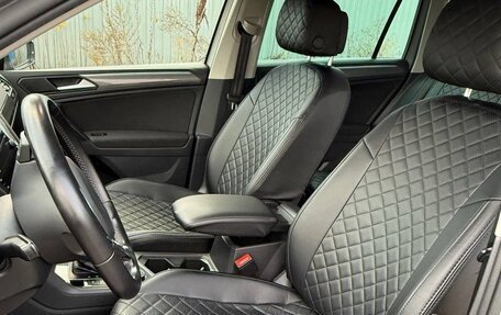 Volkswagen Tiguan II, 2018 год, 2 100 000 рублей, 10 фотография