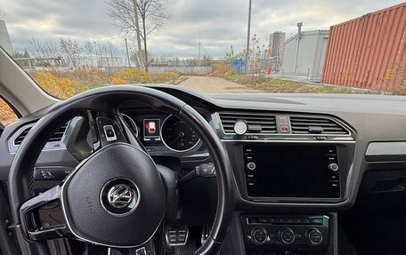 Volkswagen Tiguan II, 2018 год, 2 100 000 рублей, 11 фотография