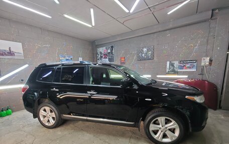 Toyota Highlander III, 2012 год, 2 300 000 рублей, 1 фотография