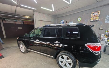 Toyota Highlander III, 2012 год, 2 300 000 рублей, 3 фотография