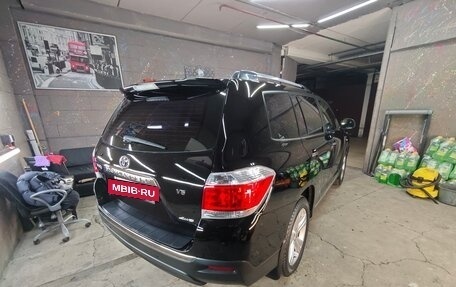 Toyota Highlander III, 2012 год, 2 300 000 рублей, 2 фотография