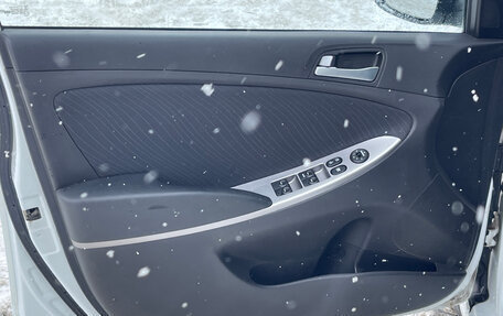 Hyundai Solaris II рестайлинг, 2014 год, 1 000 000 рублей, 10 фотография