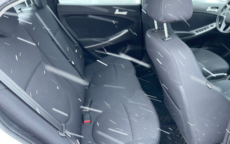 Hyundai Solaris II рестайлинг, 2014 год, 1 000 000 рублей, 15 фотография