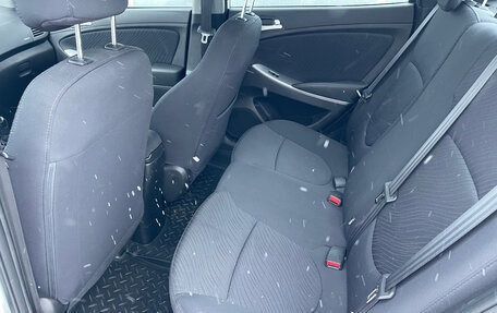 Hyundai Solaris II рестайлинг, 2014 год, 1 000 000 рублей, 16 фотография