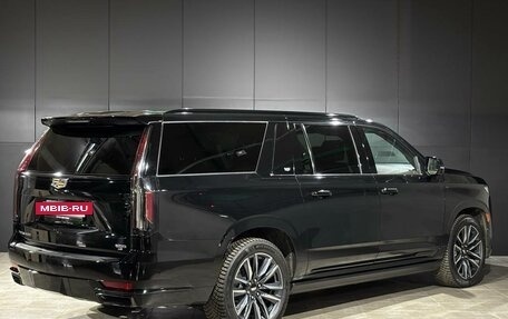 Cadillac Escalade V, 2023 год, 14 000 000 рублей, 3 фотография
