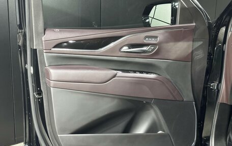 Cadillac Escalade V, 2023 год, 14 000 000 рублей, 9 фотография